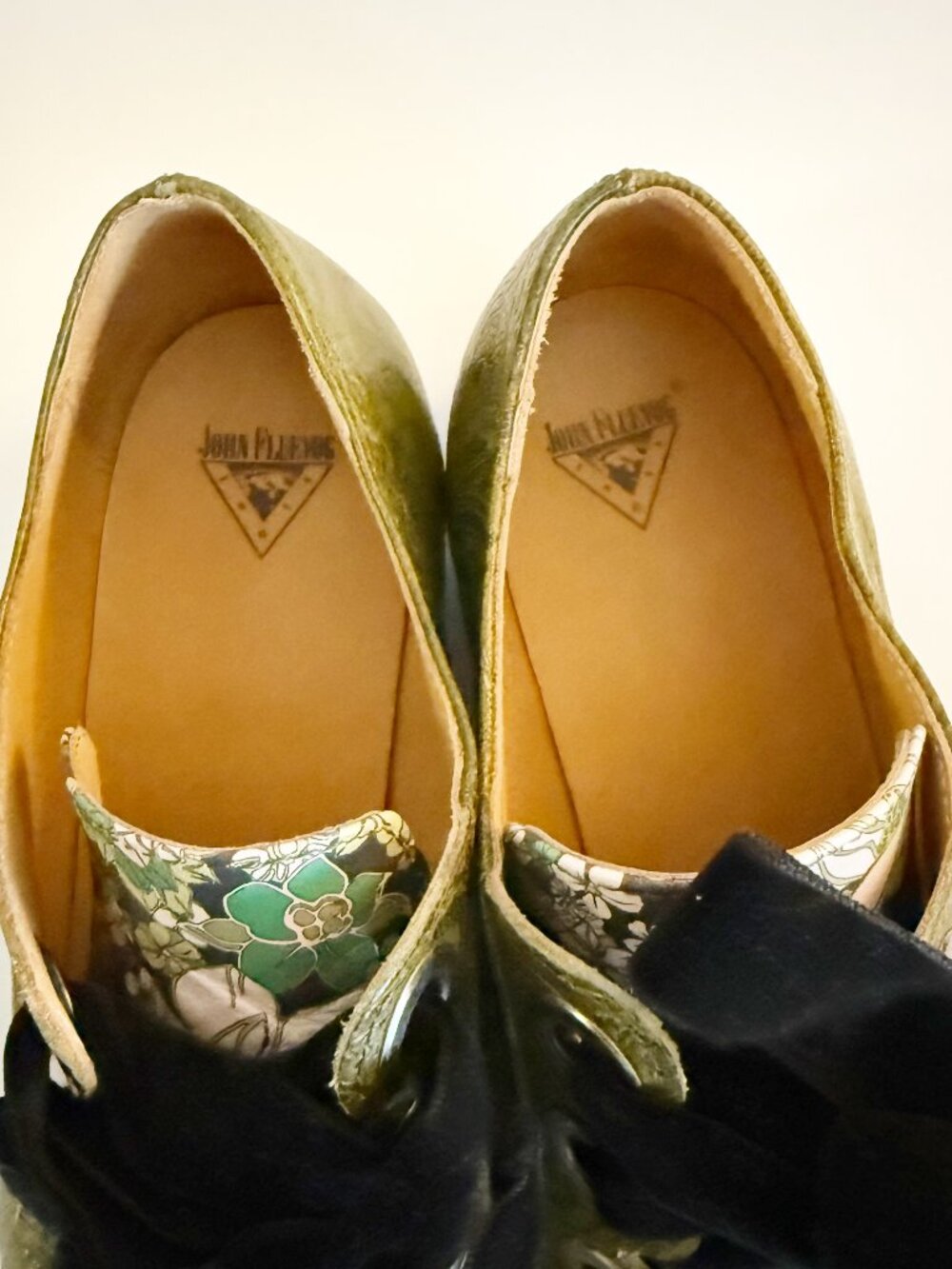 John Fluevog Green Embossed Leather Oxford Shoes Velvet Laces Size 10 - Picture 3 of 8